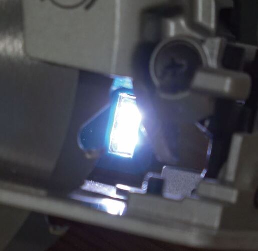 Makita akumulatorska kružna pila DHS660Z (18V,Li-ion,BL,165mm,bez aku) - SAMO ALAT