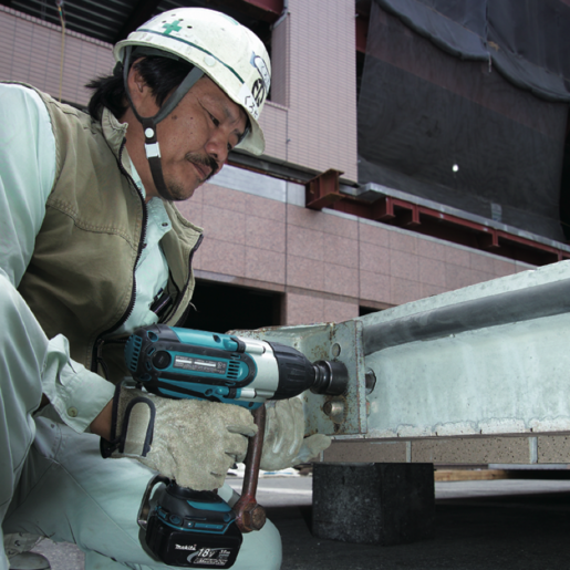 Makita akumulatorski udarni odvijač (18V,3Ah,Li-ion) DTW450Z - SAMO ALAT