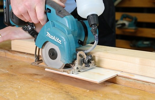 Makita aku dijamantni rezač pločica i stakla CC301DZ (10,8V, Li-ion) - SAMO ALAT