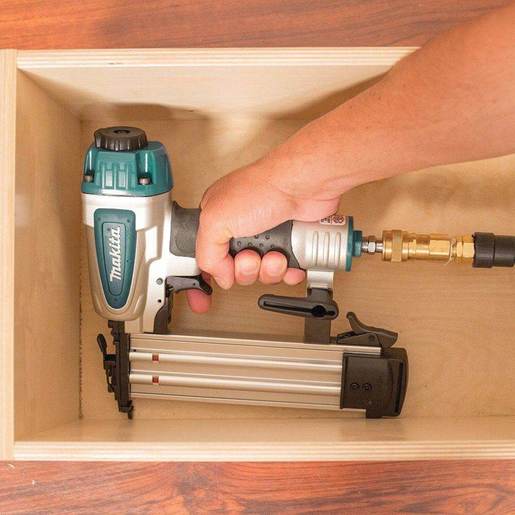 Makita zračni pištolj za čavle AF505N (3.9-7.8bar)