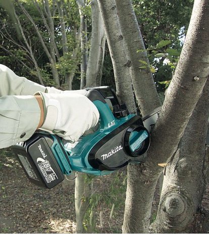 Makita akumulatorska lančana pila DUC122Z 18V, 115mm - SAMO ALAT