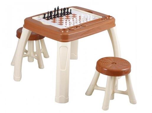 Pilsan šahovski stol i stolice