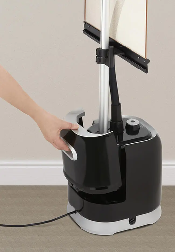 TEFAL vertikalna pegla na paru IT3440