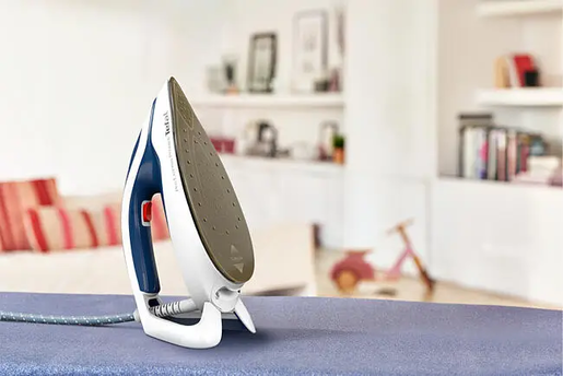 TEFAL parni generator GV9221E0