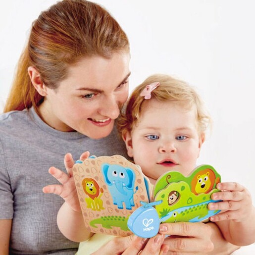 Hape Drvena knjiga za bebe - životinje iz savane