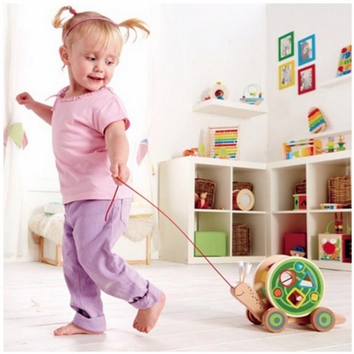 Hape Drveni puž - učimo oblike, razvijmo čula i finu motoriku