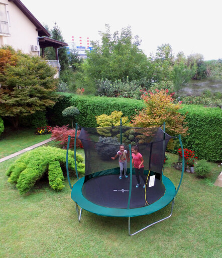 LEGONI trampolin SPACE sa zaštitnom mrežom  i ljestvama, 425cm-tamno zeleni