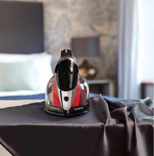 Russell Hobbs pegla na paru 25090-56 One Temperature, 2600 W, 210 g/min udar pare