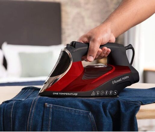 Russell Hobbs pegla na paru 25090-56 One Temperature, 2600 W, 210 g/min udar pare
