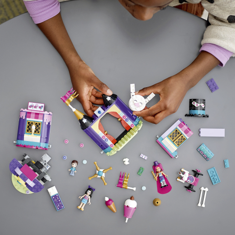 LEGO Friends Magični štandovi na sajmu 41687