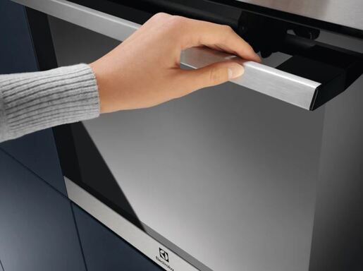 Electrolux pećnica EOF3H50X