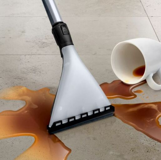 BOSCH mokro-suhi usisivač BWD41720; Wet & Dry; Serie 4; 1700W