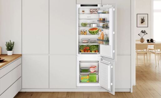 Bosch frižider KIV87VFE0