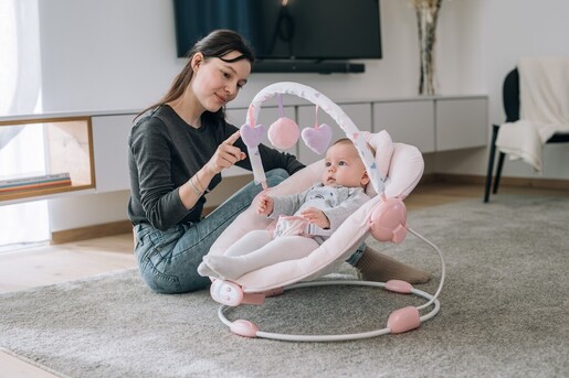 FreeON bouncer Rest n play rozi