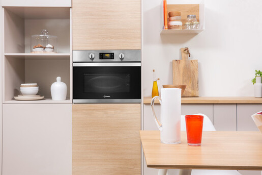 Indesit mikrovalna pećnica MWI 6211 IX