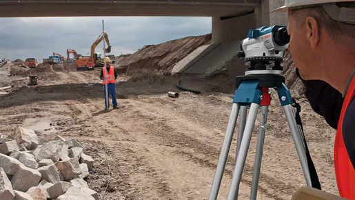 Bosch Professional optički nivelir GOL 32 D