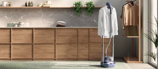 Electrolux pegla za vertikalno peglanje E7US1-4MN