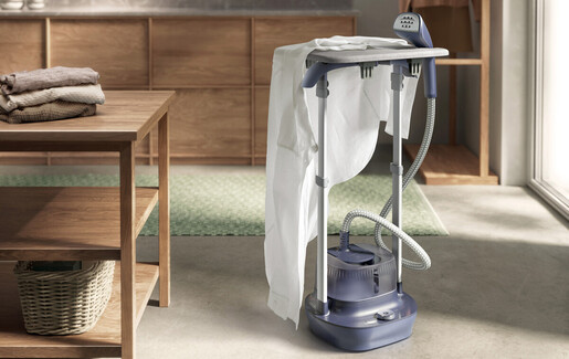 Electrolux pegla za vertikalno peglanje E7US1-4MN