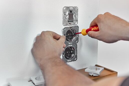 Wiha izvijač pocketmax mehaničarski S 8 bitova