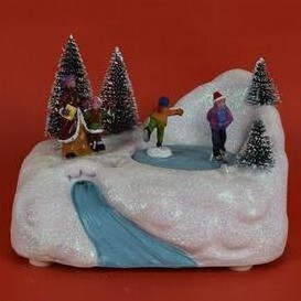 Due Esse novogodišnja dekoracija sa muzikom 11 x 15 x 13 cm LN001131D