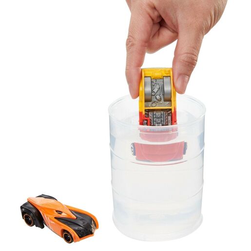 Hot wheels reveal 2 komada