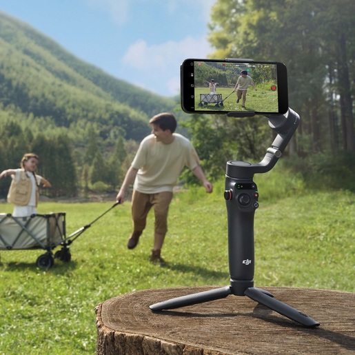 DJI Osmo Mobile 6 Gimbal (Stabilizator za mobitel)