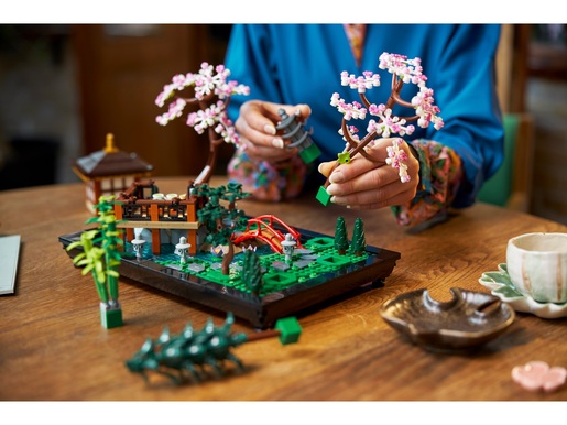 LEGO 10315 LEGO Creator Expert Vrt za opuštanje