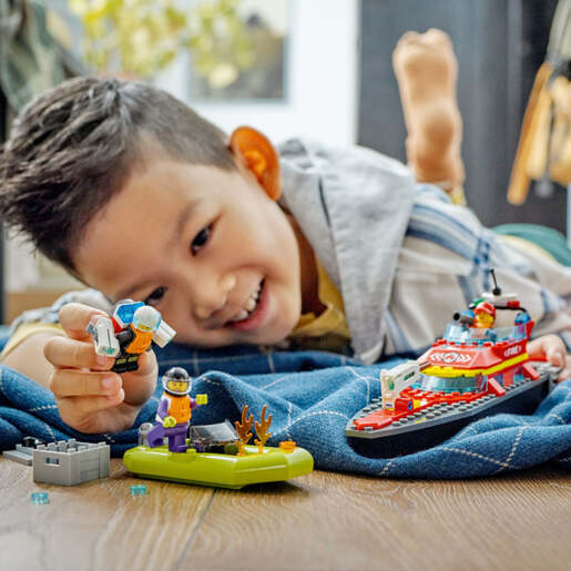 LEGO Vatrogasni čamac 60373