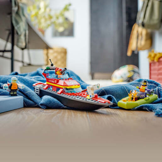 LEGO Vatrogasni čamac 60373