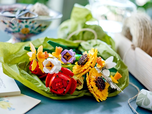 LEGO Iconic Suncokreti 40524