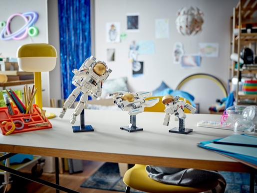 LEGO Creator Astronaut 31152