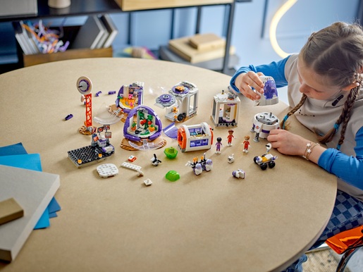 LEGO Friends Svemirska baza na Marsu i raketa 42605