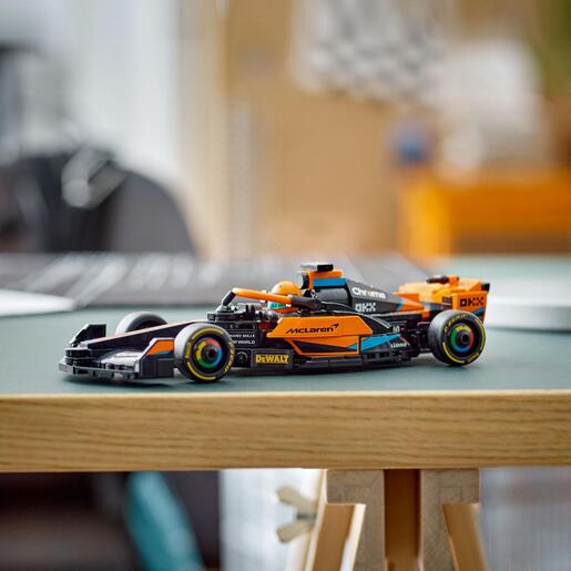LEGO Trkaći automobil McLaren za Formulu 1 iz 2023. 76919