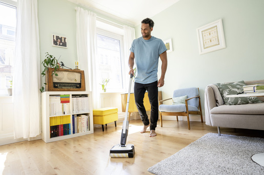 Karcher čistač tvrdih podova FC 2-4, set baterija i punjač