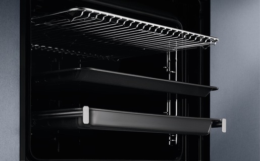 Electrolux pećnica EOF3H50BK