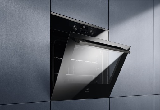 Electrolux pećnica KODDP77H