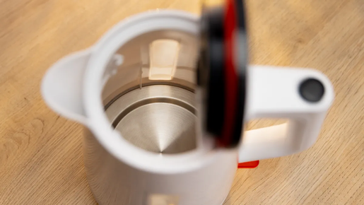 BOSCH kuhalo za vodu TWK1M121; 2400 W; 1,7 lit.