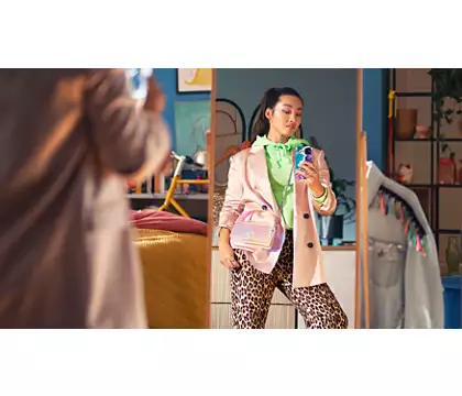 PHILIPS vertikalna pegla na paru STH3010\30; serie 3000; 1000 W, ubija do 99,9% bakterija