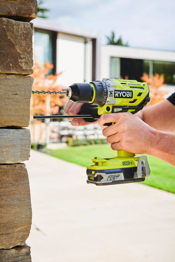 RYOBI akumulatorska udarna bušilica-odvijač R18PD7-0 - 18V ONE+, BL motor, glava 13mm - SAMO ALAT