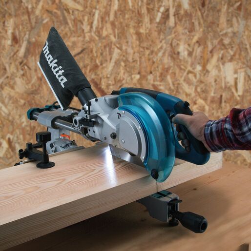 MAKITA stolna kružna pila LS0815FLN (216mm,1400W)