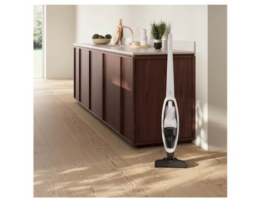 ELECTROLUX štapni usisivač ES31CB18SH