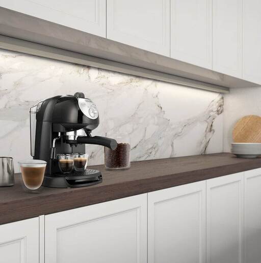 DeLonghi aparat za espresso kafu EC201CD.B