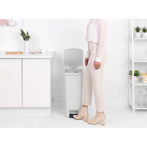 Brabantia Stepup Pedal kanta za smeće 40l, svijetlo siva 800009