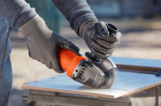 Black & Decker električna kutna brusilica BEG110