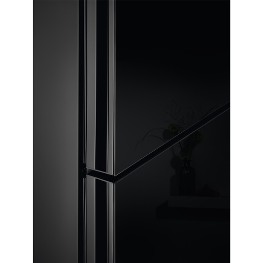 Electrolux frižider LNT7ME36K2