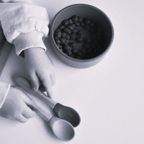 Minikoioi silikonska kašika Bamboo Scoops 2kom, Zelena/Roza