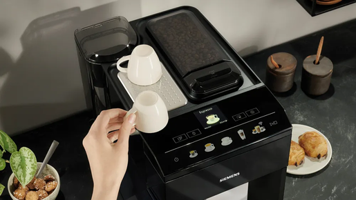 SIEMENS automatski kafe aparat TQ518RX3; Serie EQ500 integral connect; 15 Bara; Keramički mlin; Home Connect; Aktivni grijač šoljice; 35 napitaka ,aromaSelect,TFT zaslon; Tamni inox