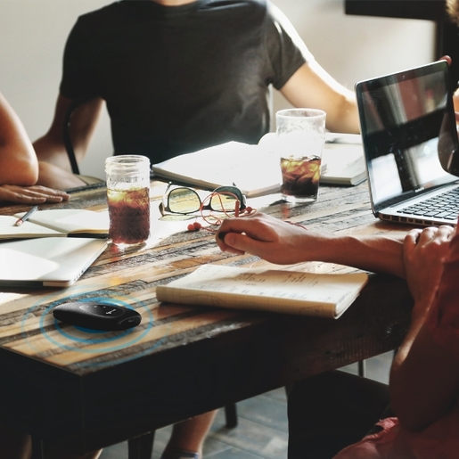 TP-Link M7000 150Mbps 4G LTE Mobile Wi-Fi, 300 Mbps at 2.4 GHz, 4G Cat4 150/50 Mbps, LTE-FDD/LTE-TDD/HSPA+/UMTS, tpMiFi App, 2000 mAH Rechargeable Battery, SIM card slot