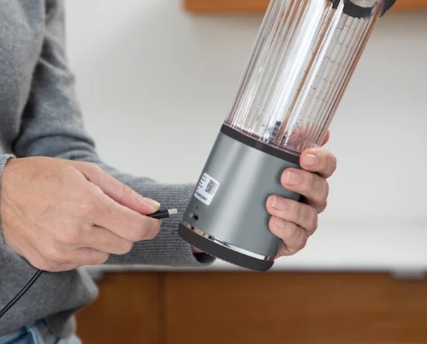 NINJA blender BC151EUBK Blast, crni: bežični, kapacitet 532 mL