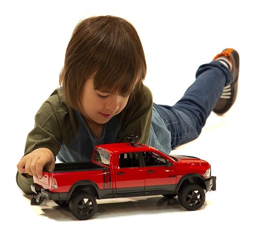 Bruder RAM džip 2500